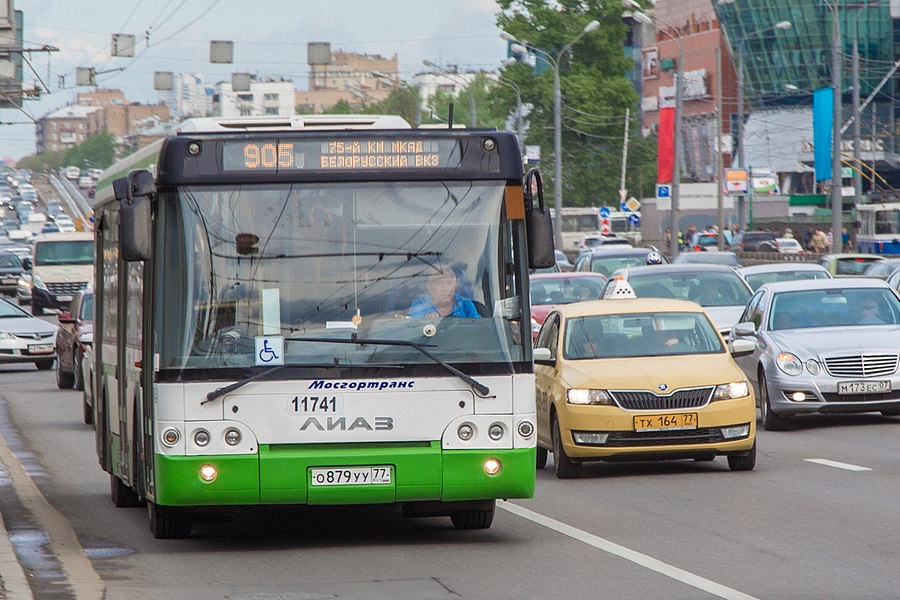 Маршрутные автобусы москвы. Автобус 905. 110 Автобус Москва. Автобусы полуэкспрессы. Автобус 905 Москва.